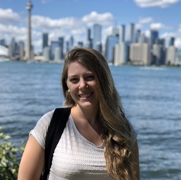 Meet your Posher, Stefanie - Picture 1 of 1